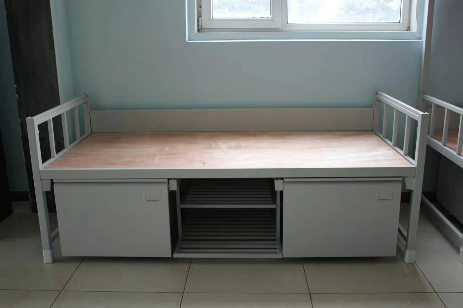 迅格办公铁质单人床铺铁床单人床宿舍值班单人床矮床铺