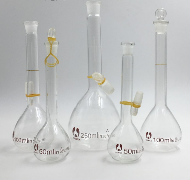 白容量瓶 3.3料
