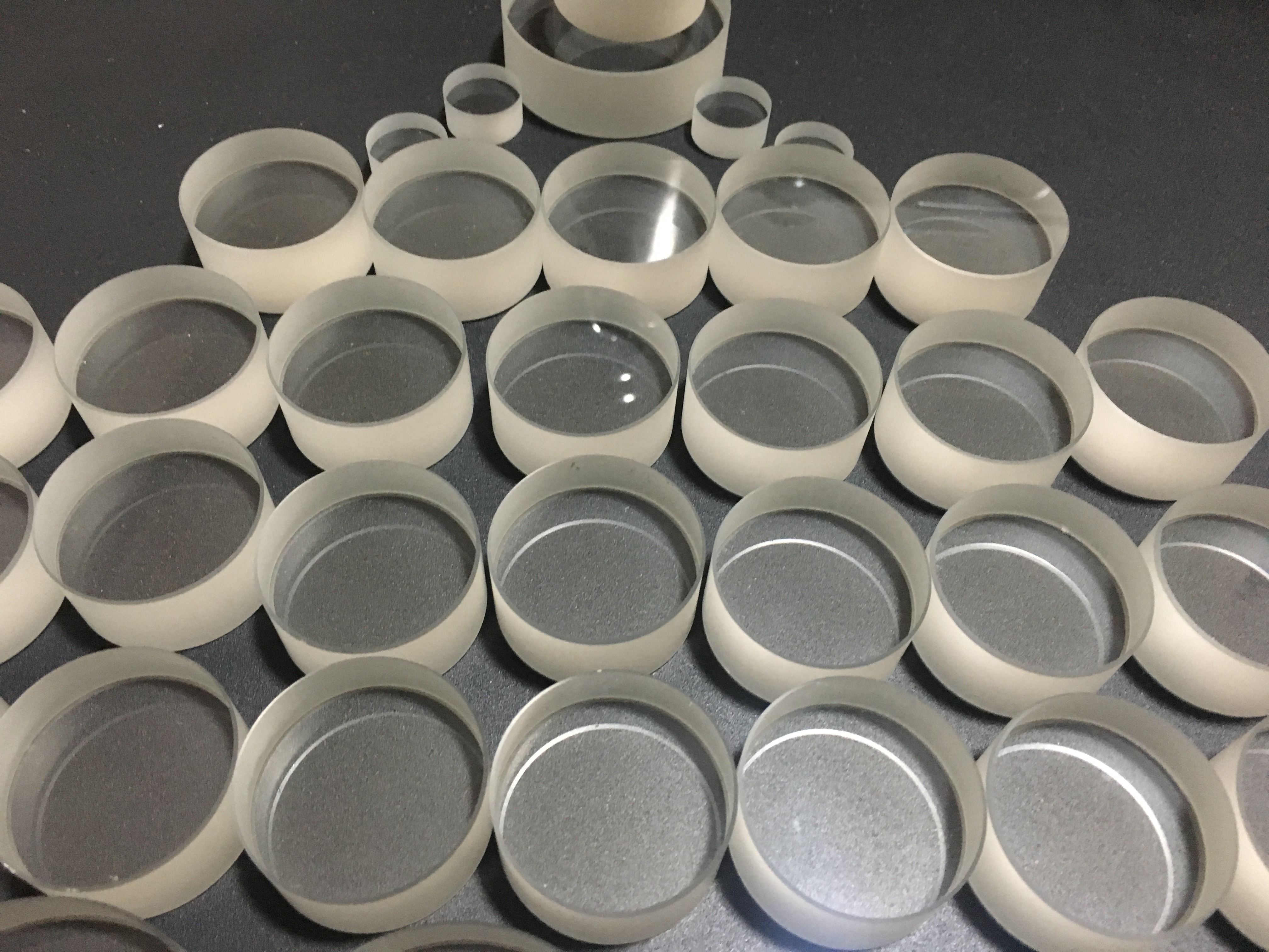 k9玻璃用于光学镀膜等领域它的光学常数为